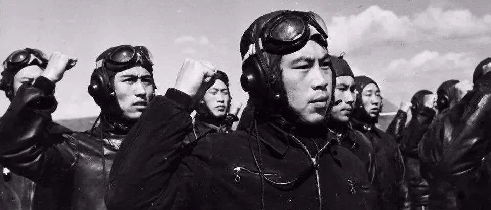 美国空军“不可战胜”的神话是怎样被中国空军打破的？​—忆在新中国空军成立71周年之际