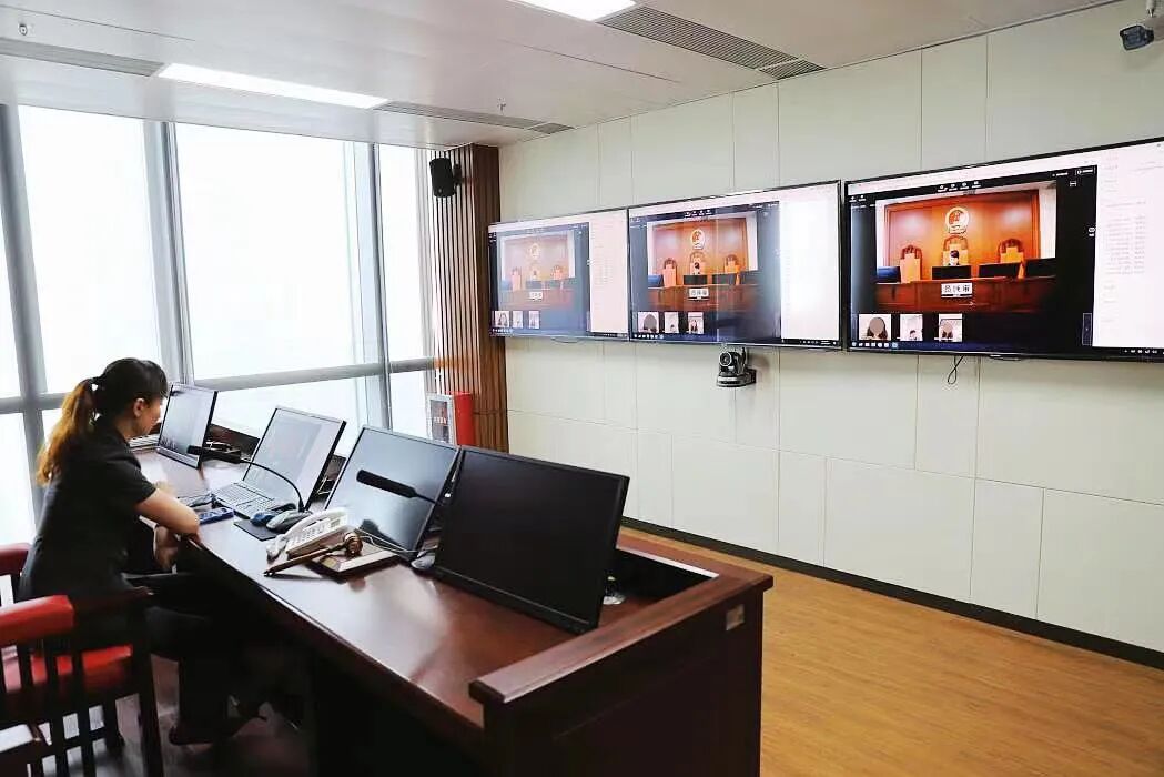 法官邀请香港特邀调解员在线参与涉港名誉权纠纷案调解