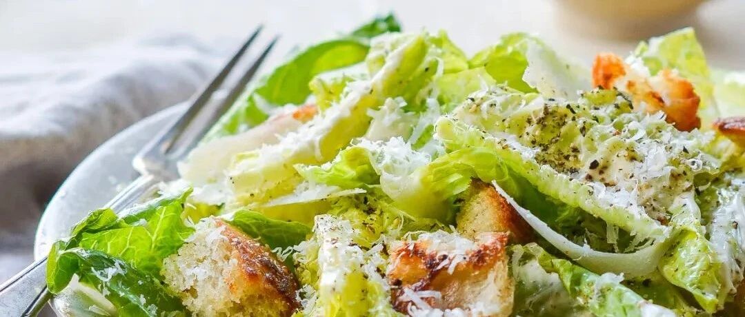 凯撒沙拉是罗马凯撒大帝发明的吗？