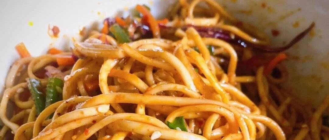 一口凉面，一口清凉