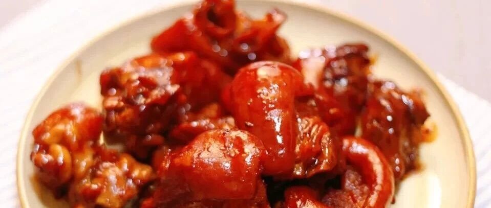 玫瑰腐乳猪蹄，越吃越美！