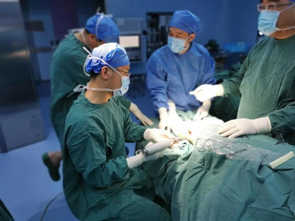 固定膝盖矫正器叫什么膝关节保卫之术——微创矫正修复性手术_https://www.jmylbn.com_新闻资讯_第3张