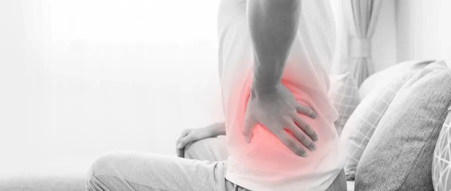 要命！现在年轻人哪都行，就是腰不太行…