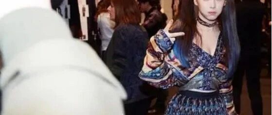 有些事也就她敢做……