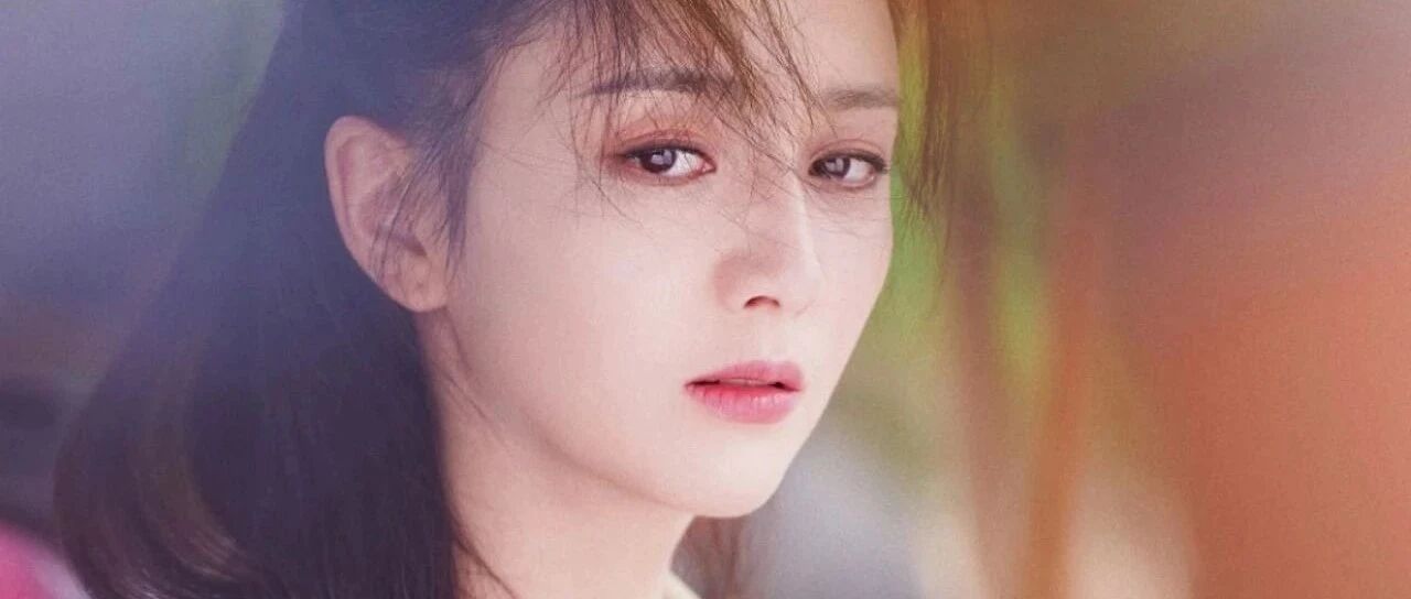 结婚2年被出轨6次，“四千年美女”人设崩塌，如今却靠这翻红？