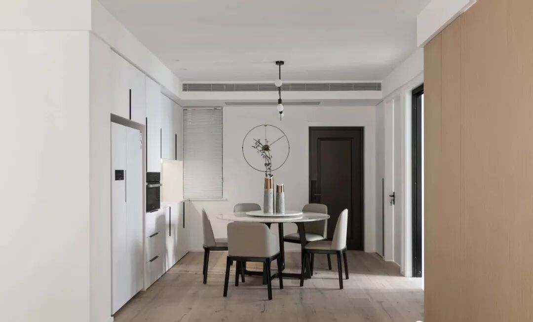 餐厅面积小不要紧，这样装一样实用又美观！