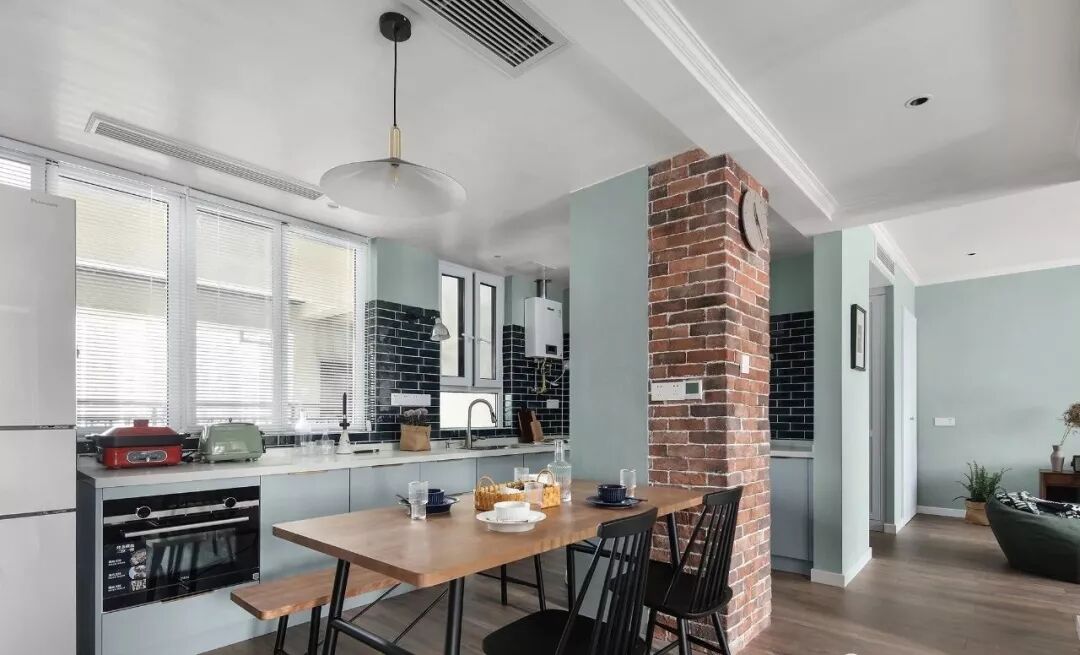 餐厅面积小不要紧，这样装一样实用又美观！