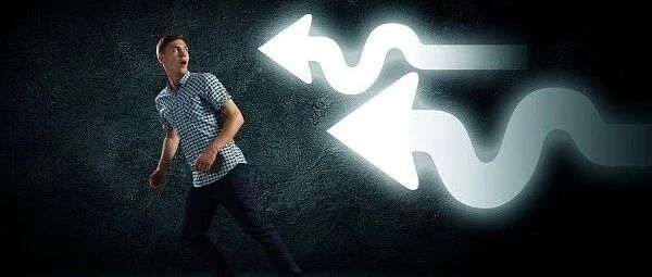 股价直线跳水！无逻辑的炒作，卖出金额前5名总共成交4179.95万元，“核按钮”式出逃，普通投资者尽量不要染指！