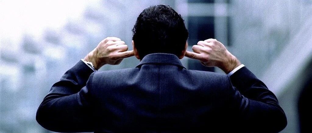 有望索赔！5.12亿股，悉数被司法冻结或质押，公司连续两年巨亏！