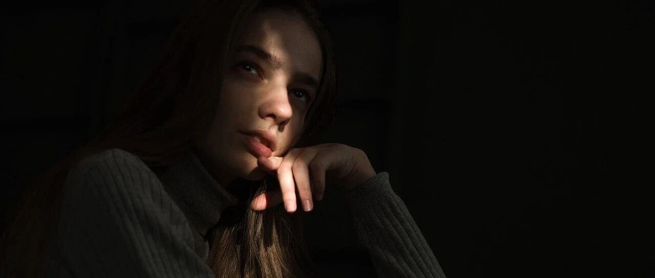 财报敏感期减持“一犯再犯” ，金科文化董事长遭通报批评