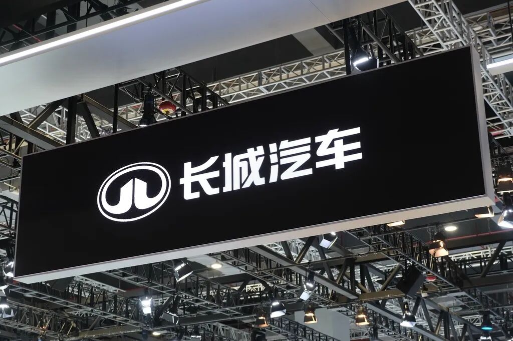 长城魏建军,下场当"网红"