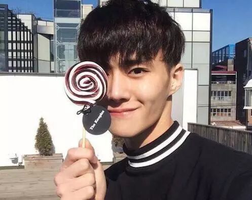 鼻子看桃花，男女各不同