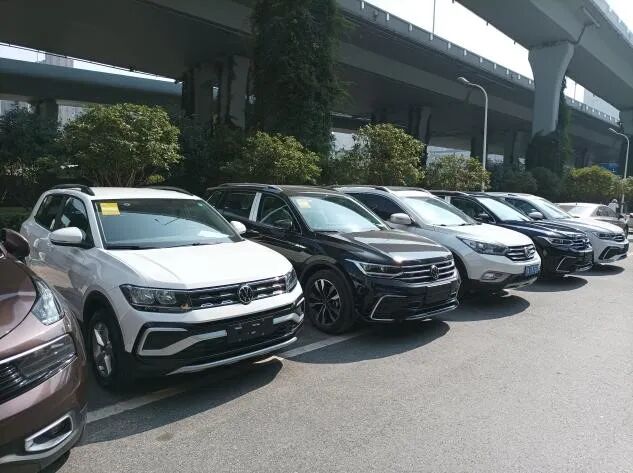 缺“芯”波动下，二手车市场“乱成一锅粥”的图3