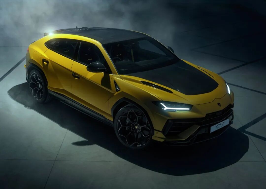 2020年,urus 全年总计卖出 4,407 台,占据兰博基尼总销量的 53.