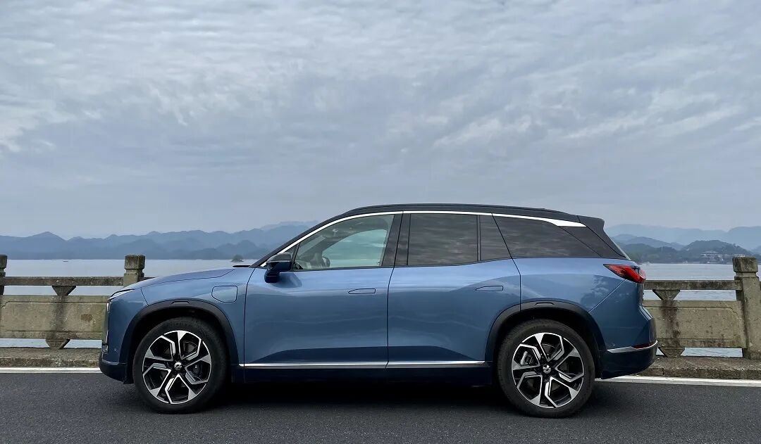 電動(dòng)車跑高速有多崩潰，自建超充站就有多欣慰的圖3
