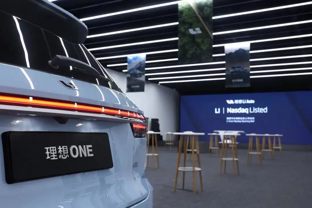 月销破万的理想，无法摆脱“追赶者”的形象的图8