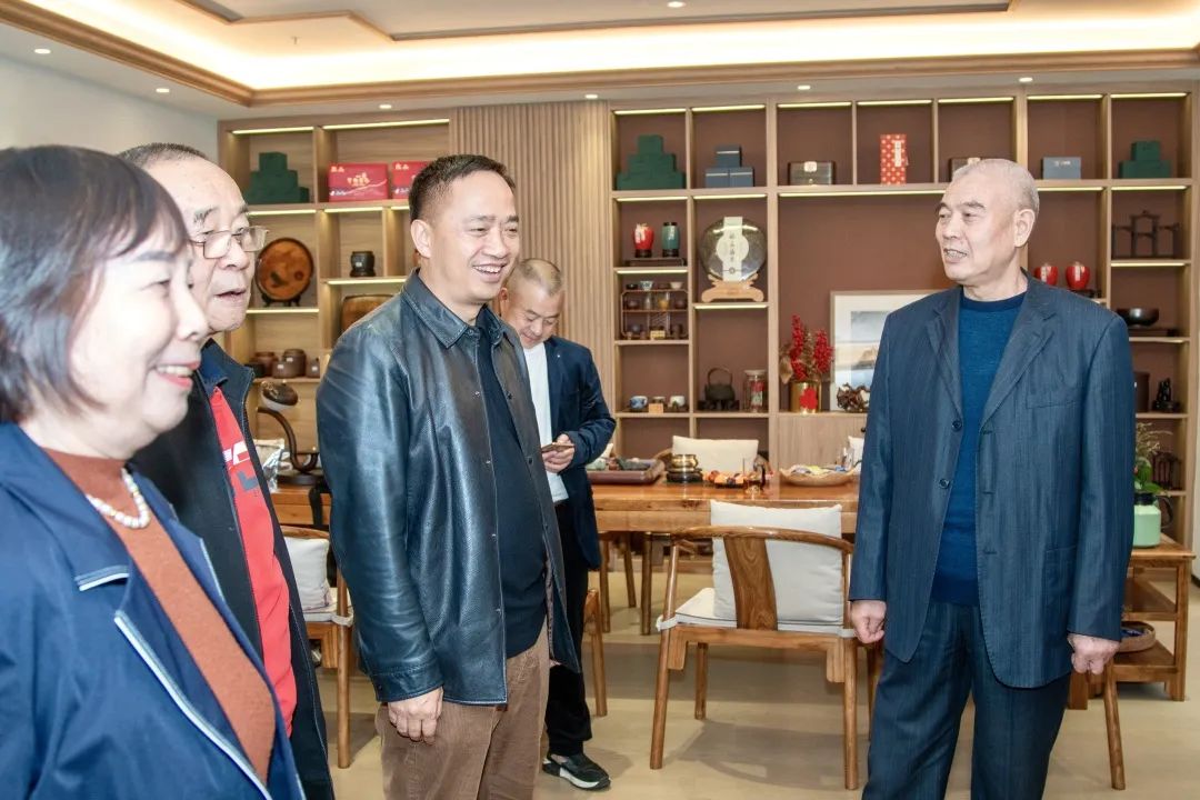 又是一年重陽時 | 九九重陽勝春光，溫暖守候情意長