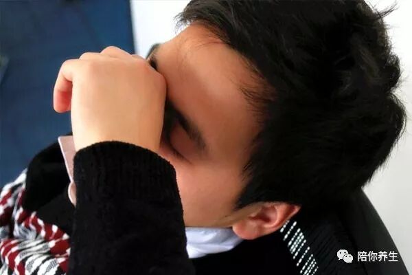 长时间坚持午睡的人，后来身体怎么样了？为什么有人越睡越累？(图4)