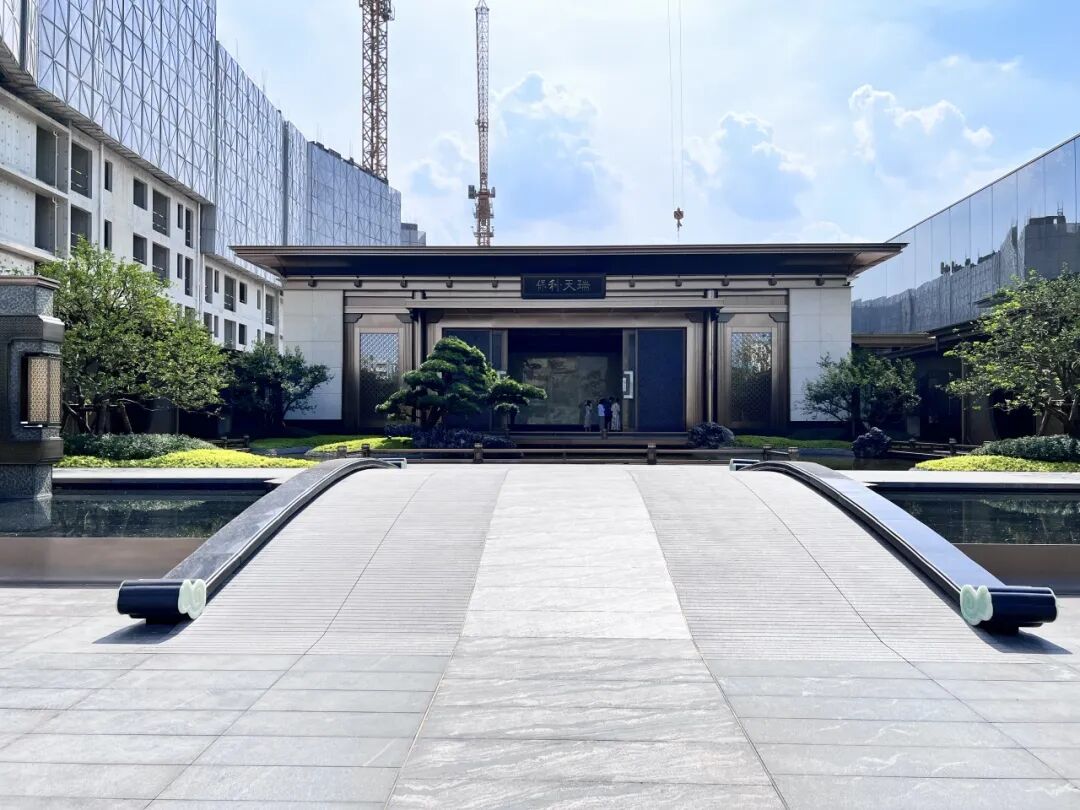 广州上半年热度比较高的楼盘，有哪些地铁和学校？