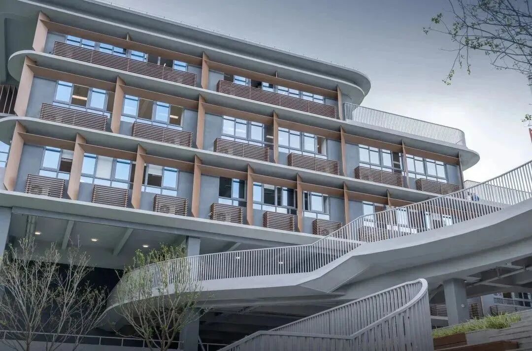 荔湾花地湾变得越来越刚需了，在售楼盘应该怎么样选？