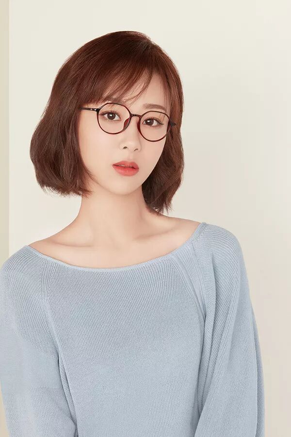 派丽蒙眼镜杨紫百变实力派