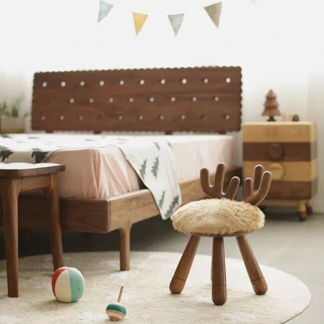 一米的床能睡两个成人吗_1.2米床能睡2个人吗_一米床可以睡到几岁