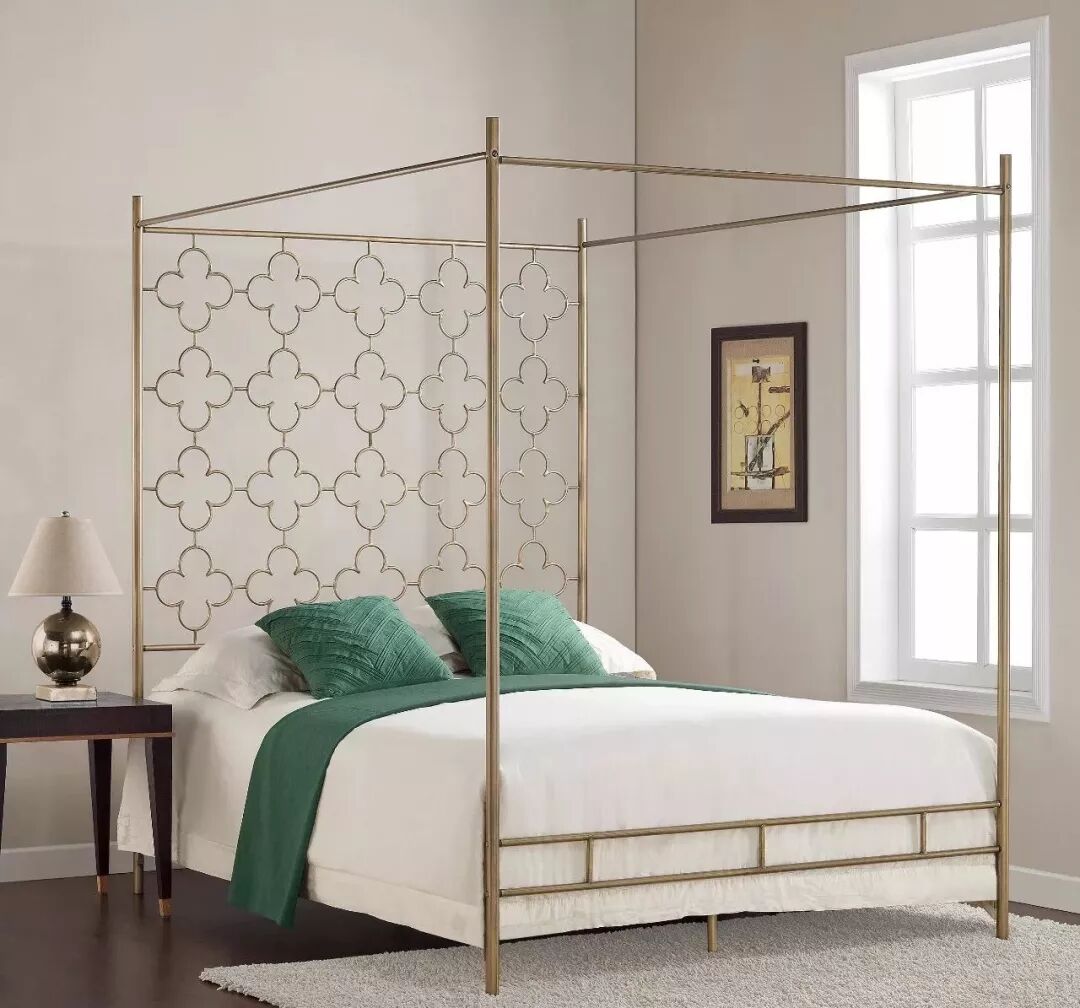 一米的床能睡两个成人吗_1.2米床能睡2个人吗_一米床可以睡到几岁