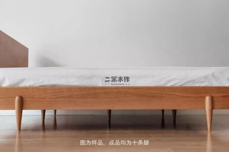 一米的床能睡两个成人吗_1.2米床能睡2个人吗_一米床可以睡到几岁