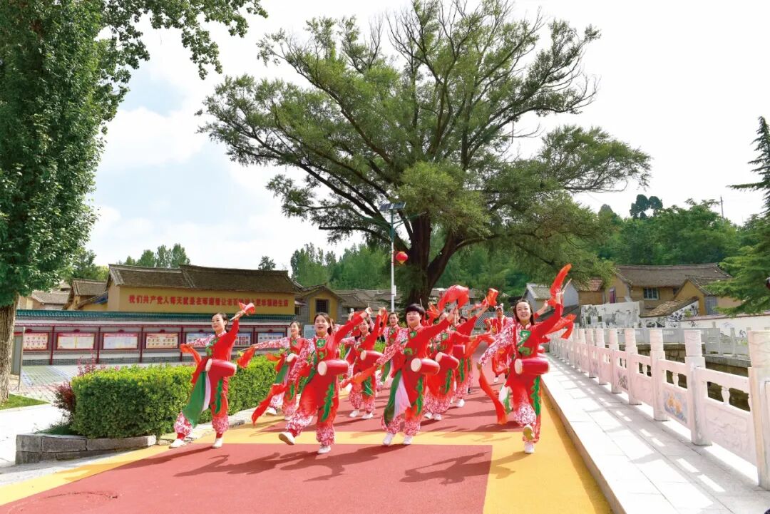 张晓 康养小镇--下沃泉.jpg