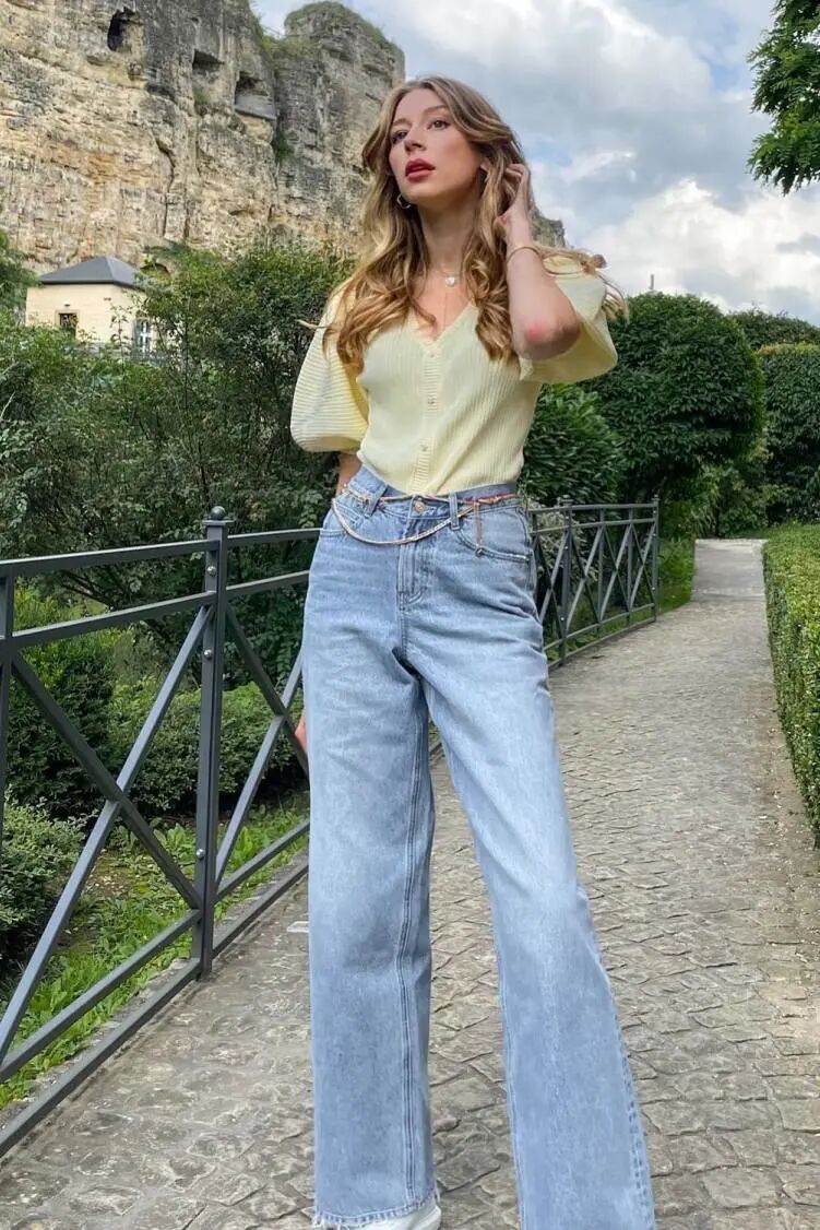 它不仅是夏日的最爱,更是法式风穿搭的精髓