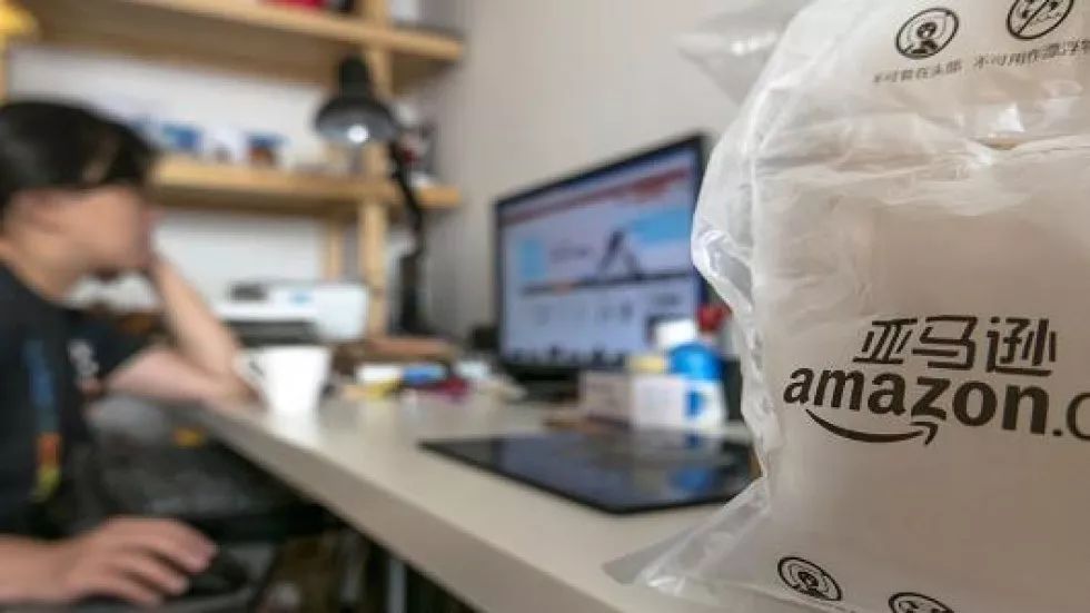 中國電商稱霸亞馬遜Amazon: 一款中國「大媽款」羽絨服風靡美國富人區， 比加拿大鵝還火！ 科技 第29張