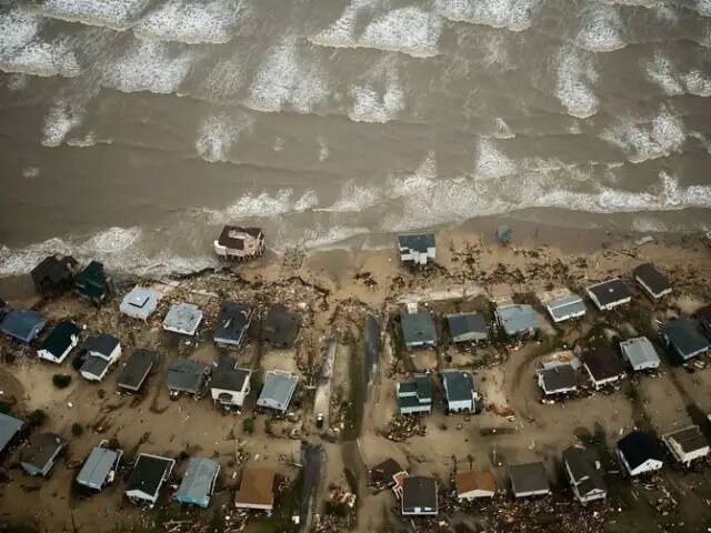 飓风袭美30万人受灾领馆警告华人如何自救 洛杉磯華人工商 華人商家 華人商家折扣 華人商家名企認證 華人名企認證 華人社區生活指南 華人生活指南