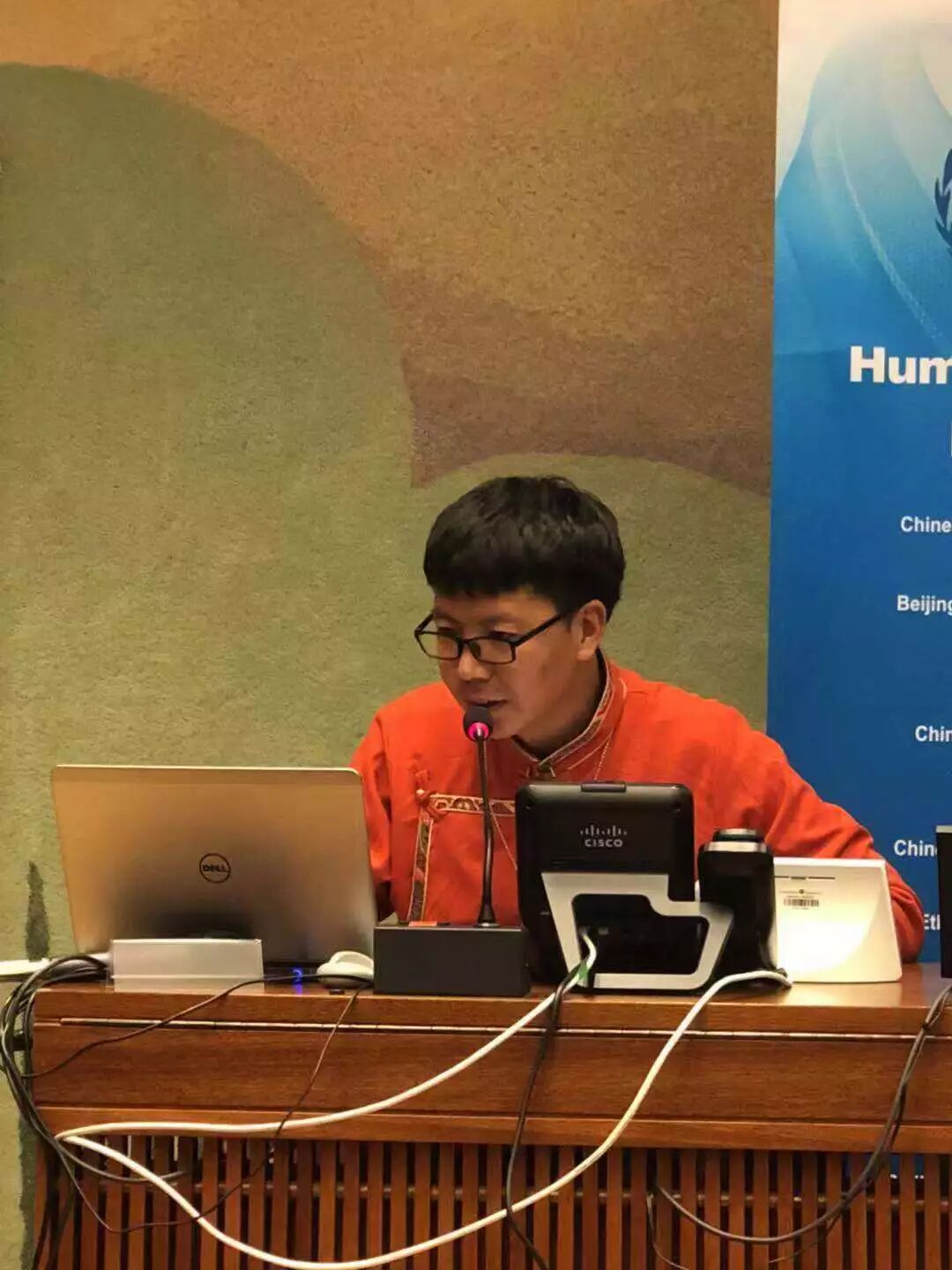 在瑞士日内瓦唯美而真实的西藏闪耀联合国舞台