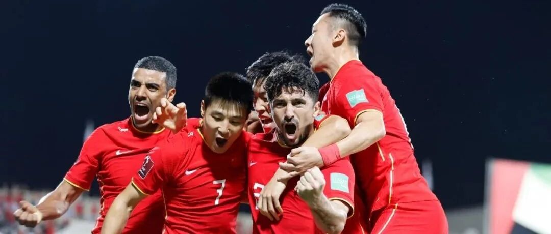 体育产业早餐11.12|国足1-1阿曼"李铁换人"上热搜 安踏李宁双11销售创新高