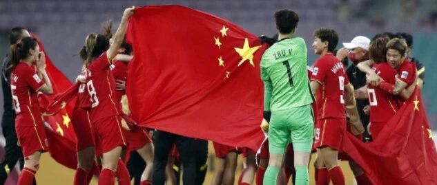 冬奥早餐2.7|蒙牛支付宝重奖中国女足2300万 谷爱凌首秀苏翊鸣任子威冲金