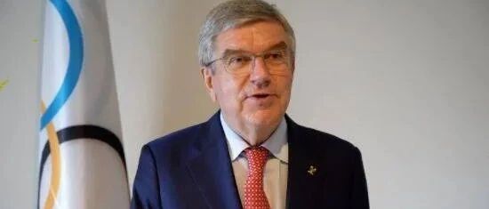 体育产业早餐1.25|巴赫抵京将参加冬奥活动 北京二锅头擅用冬奥标志被罚