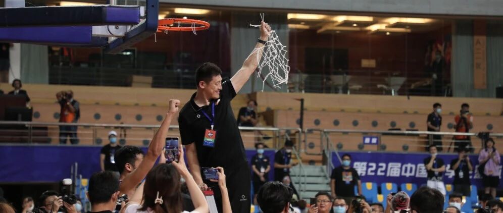 体育产业早餐8.30|清华男篮第二次夺得CUBA总冠军 曝梅西已通知巴萨拒绝参加体检