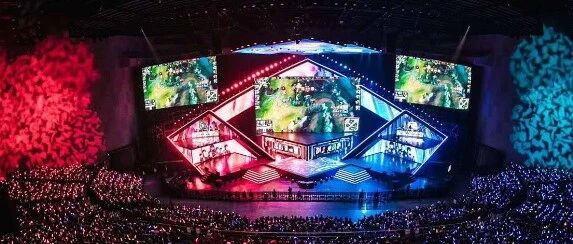 体育产业早餐4.2|中国电竞市场2022年将突破1800亿 B站9.6亿港币战略