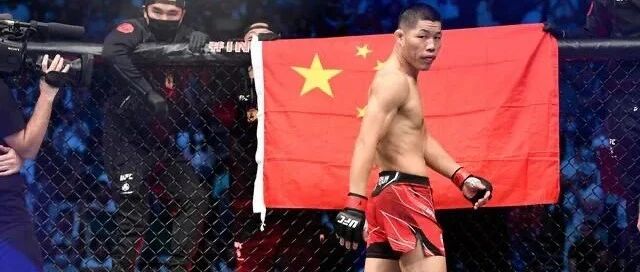 体育产业早餐10.31|UFC267李景亮不敌奇马耶夫 北京冬奥所有中国选手接种加强针