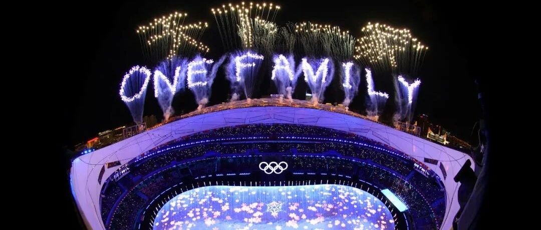 冬奥早餐2.21|巴赫:这是一届真正无与伦比的冬奥会 100万只冰墩墩售罄