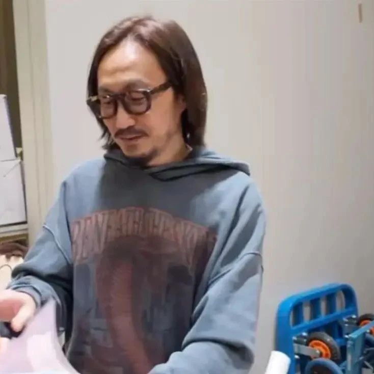 53岁郑中基,突然宣布复出!此前自曝患抑郁症