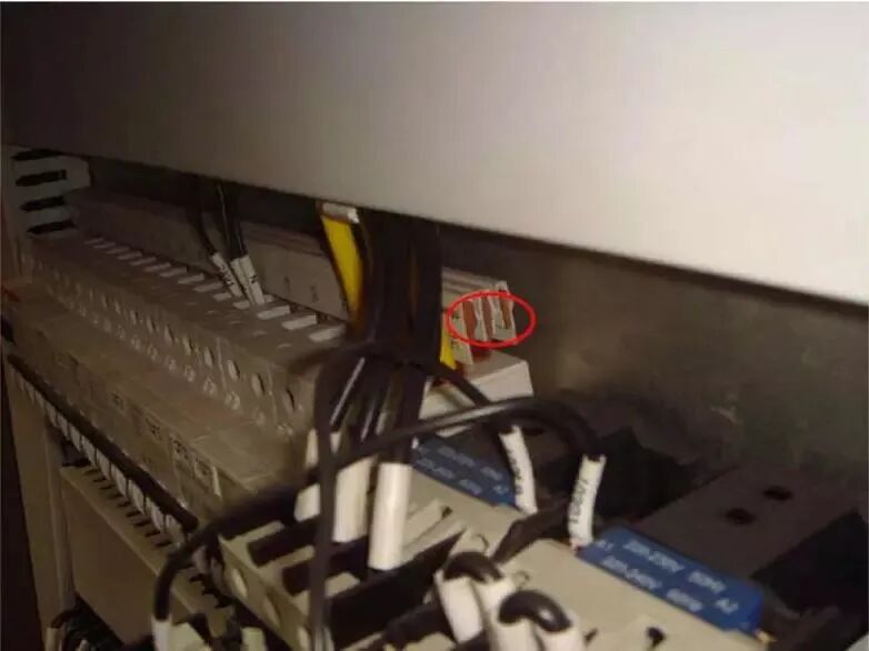 【干货】图文详解电气控制柜元件安装接线配线规范的图22