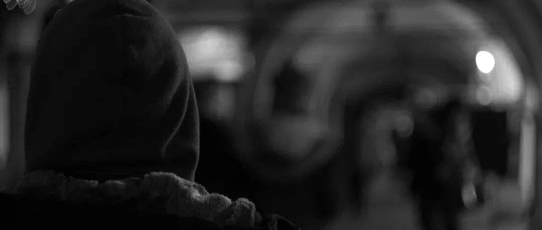 为何15岁少女凌晨 3-4 点才入睡，情绪像过山车？这病...