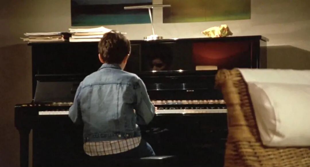 “老天赏的这咸盐，我就不该吃是不是了!”(图16)