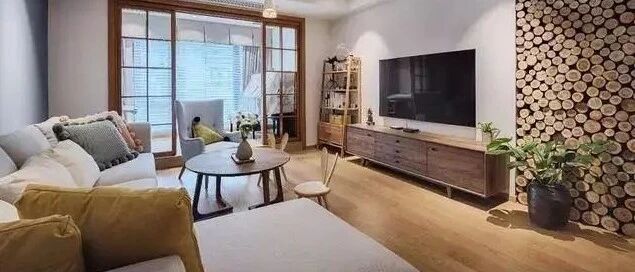 134㎡北欧复式装修，电视墙竟然是一堆木桩，淳朴自然又大方！