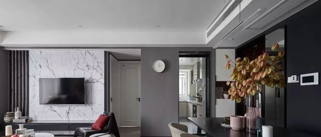 126平的三居室，后现代极简风，充满了轻奢感