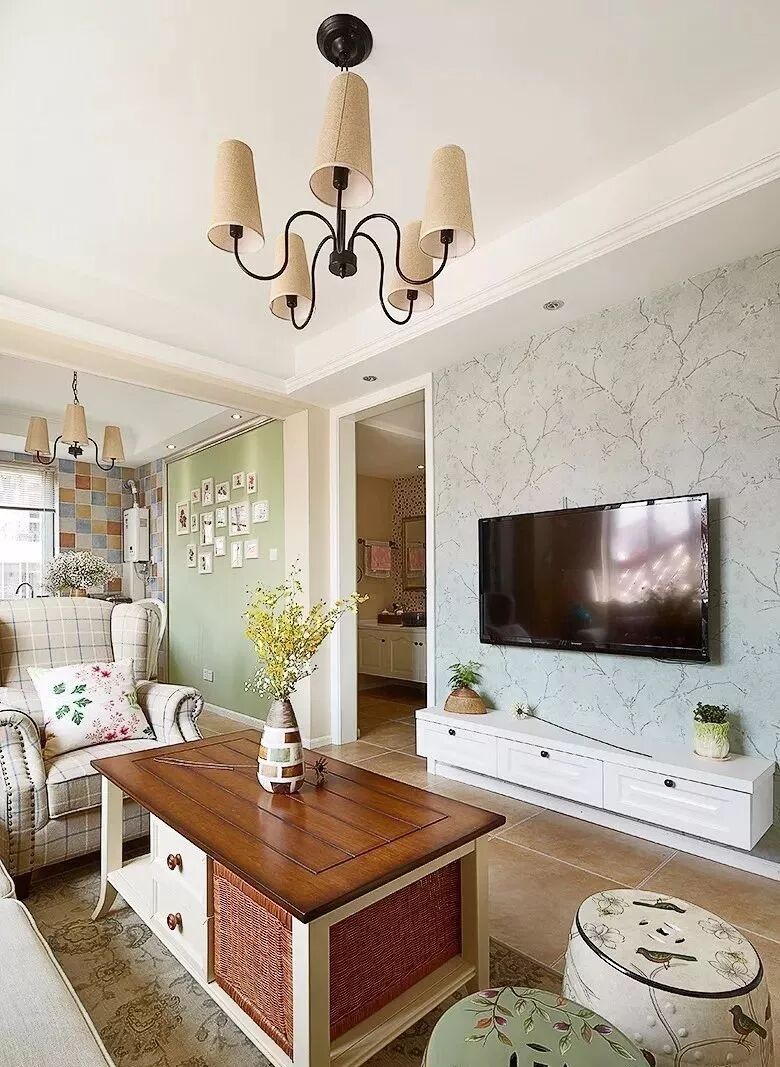 客厅电视背景墙的图案色彩选择你喜欢哪种