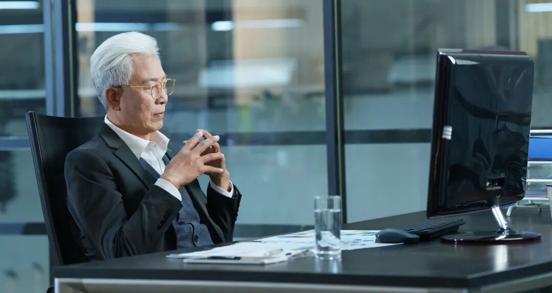 三个读硕博的企业家，三条截然不同的人生路径