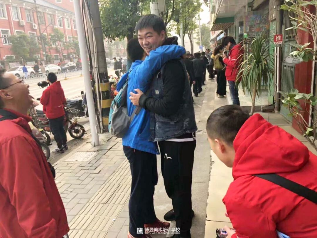 湖北博昱画室为2019届美术统考的考生送考助阵！