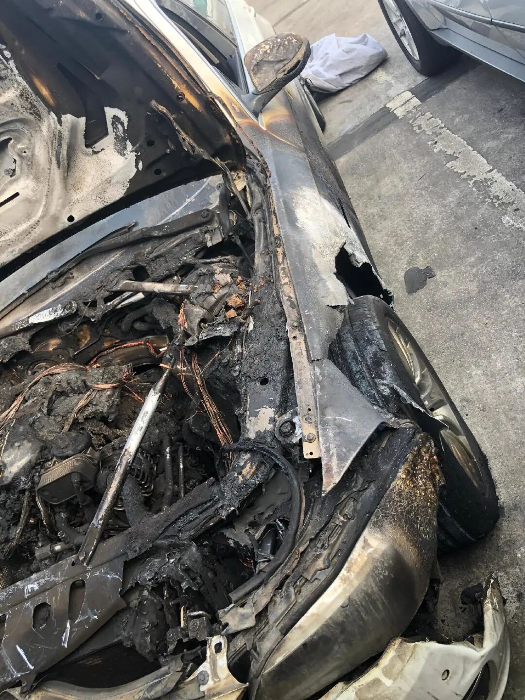 寶馬自燃；蘋果將發(fā)布汽車技術(shù)；長(zhǎng)安阿維塔發(fā)布；恒大漲7%；異元換電天使輪融資；向東平加盟江鈴福特的圖1